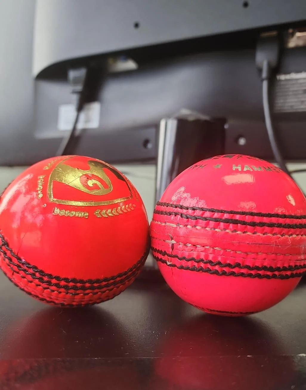 SG Club Cricket Ball - PINK - Senior Size (Pack of 1) - Image 4