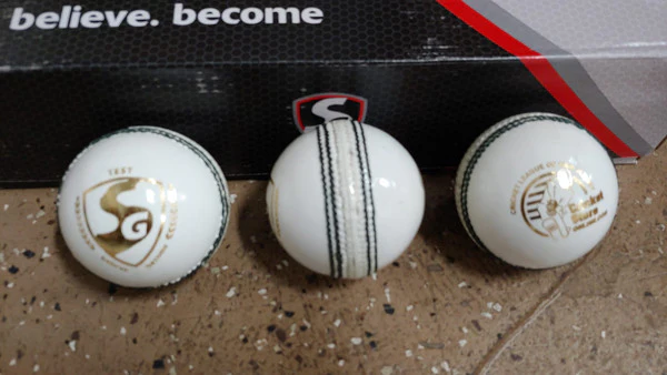 SG Test Cricket Ball - WHITE - Senior Size (Pack of 1) - Image 5