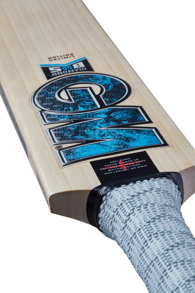 GM Diamond Limited Edition Cricket Bat 2025 - Image 5