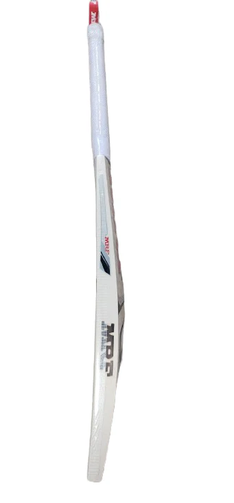 MRF Legend VK 18 1.0 JUNIOR Cricket Bat (UK Model) - Image 3