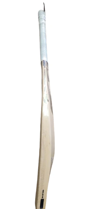 SG King Cobra Cricket Bat 2026 - Image 4