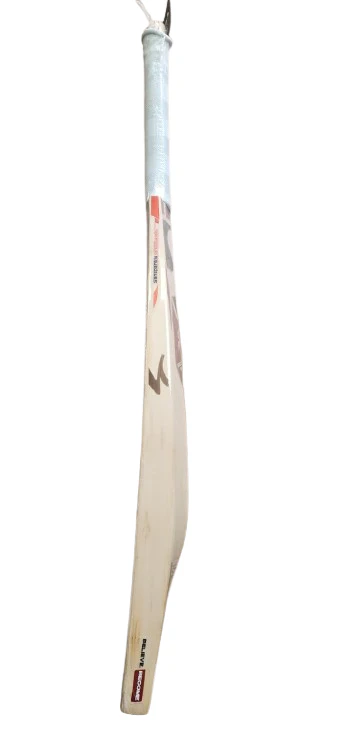 SG RP Ultimate Cricket Bat 2026 - Image 4