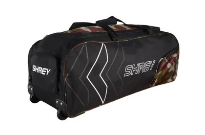 Shrey Star Wheelie Bag - CAMO - Image 4